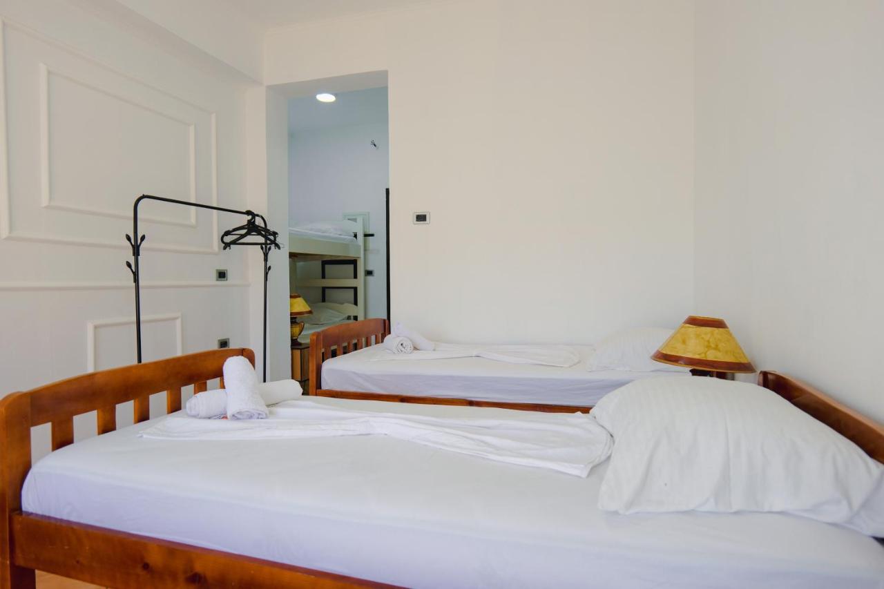 Hotel Leon Saranda Dış mekan fotoğraf